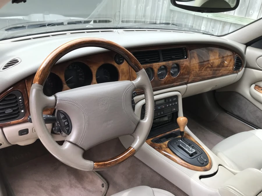 2000 Jaguar X100 XK8 - Image 3 of 11