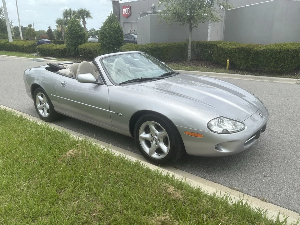 2000 Jaguar X100 XK8 - Image 5 of 11