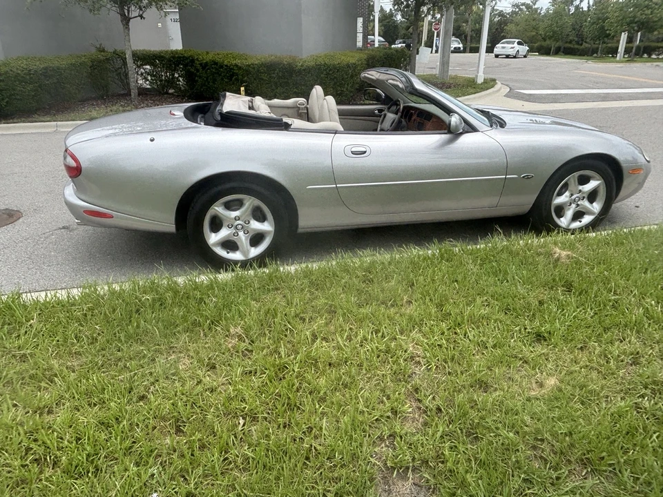 2000 Jaguar X100 XK8 - Image 6 of 11
