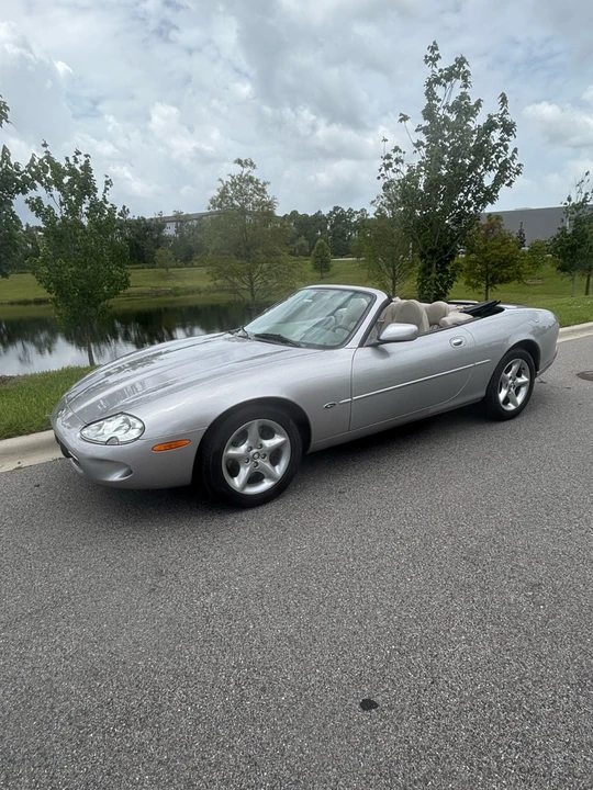 2000 Jaguar X100 XK8 - Image 2 of 11