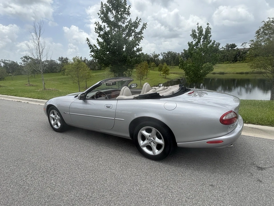 2000 Jaguar X100 XK8 - Image 3 of 11