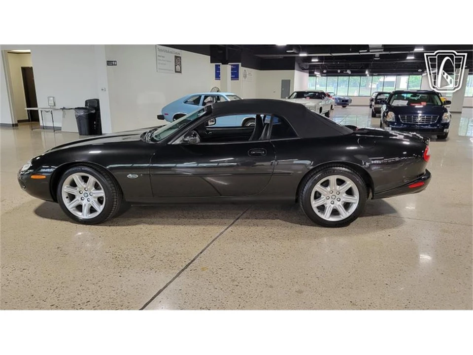 2000 Jaguar X100 XK8 - Image 2 of 31