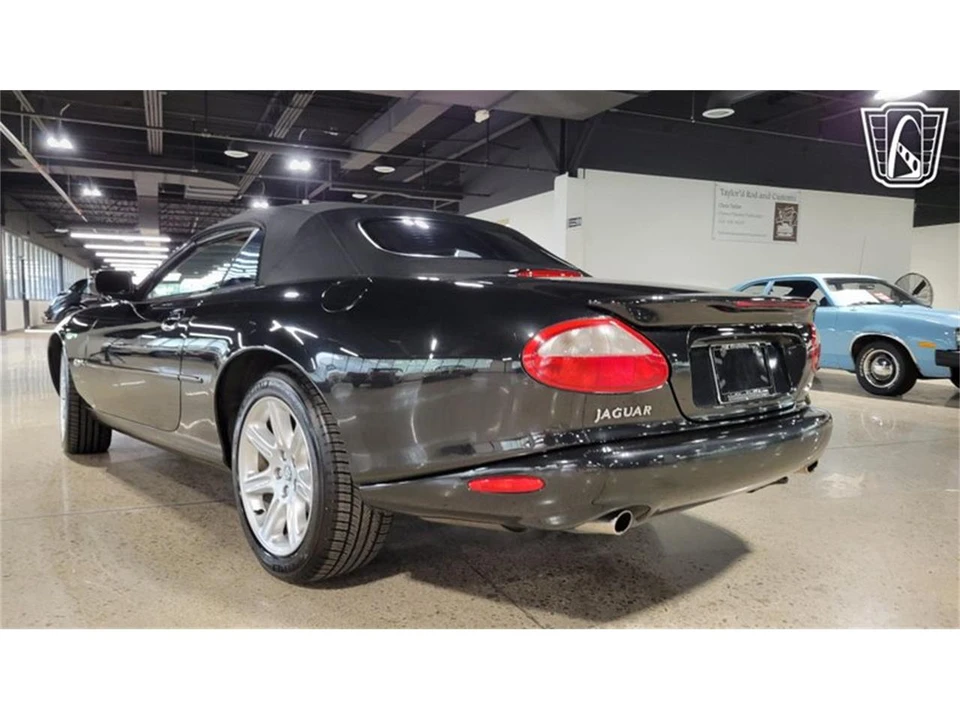 2000 Jaguar X100 XK8 - Image 28 of 31