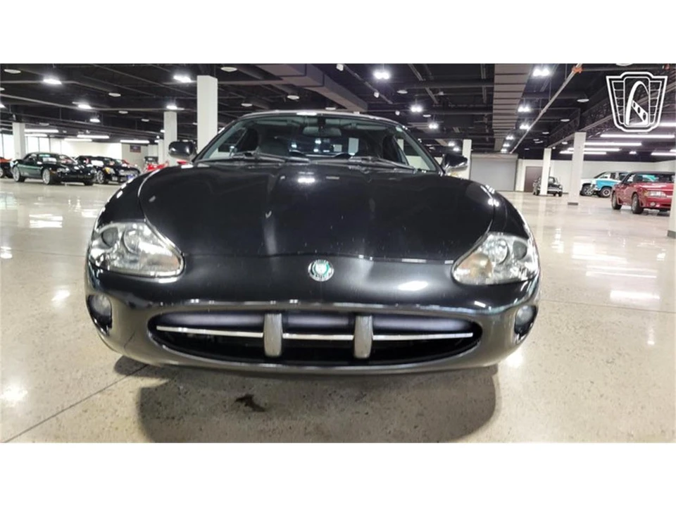 2000 Jaguar X100 XK8 - Image 4 of 31
