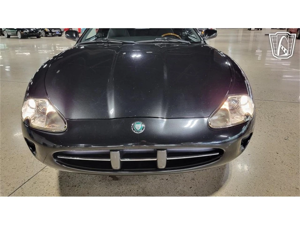 2000 Jaguar X100 XK8 - Image 10 of 31