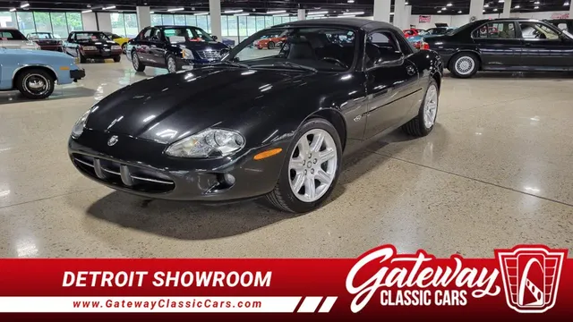 2000 Jaguar XK8