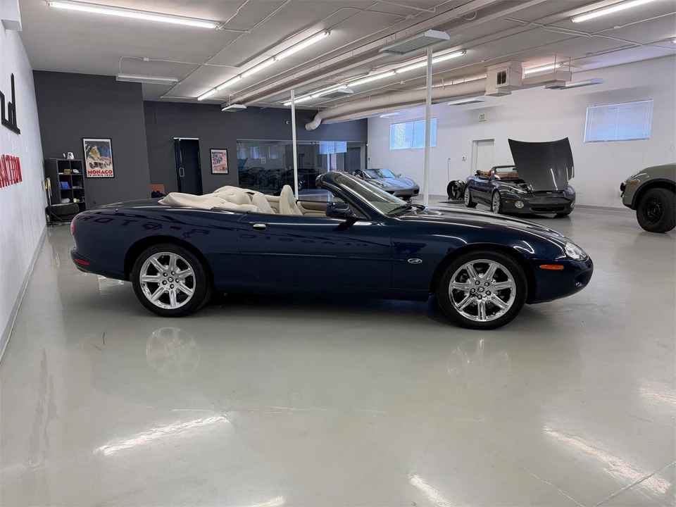 2000 Jaguar X100 XK8 - Image 5 of 31