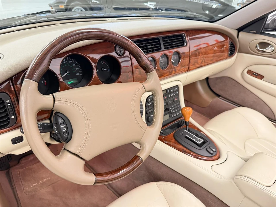 2000 Jaguar X100 XK8 - Image 8 of 31