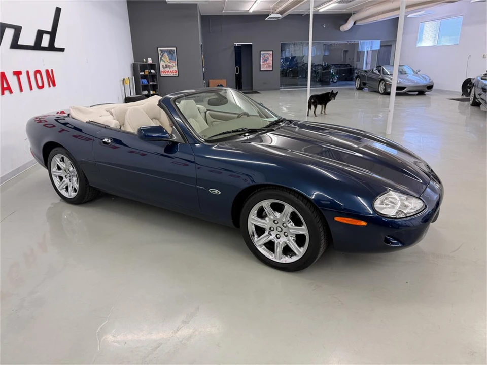 2000 Jaguar X100 XK8 - Image 17 of 31