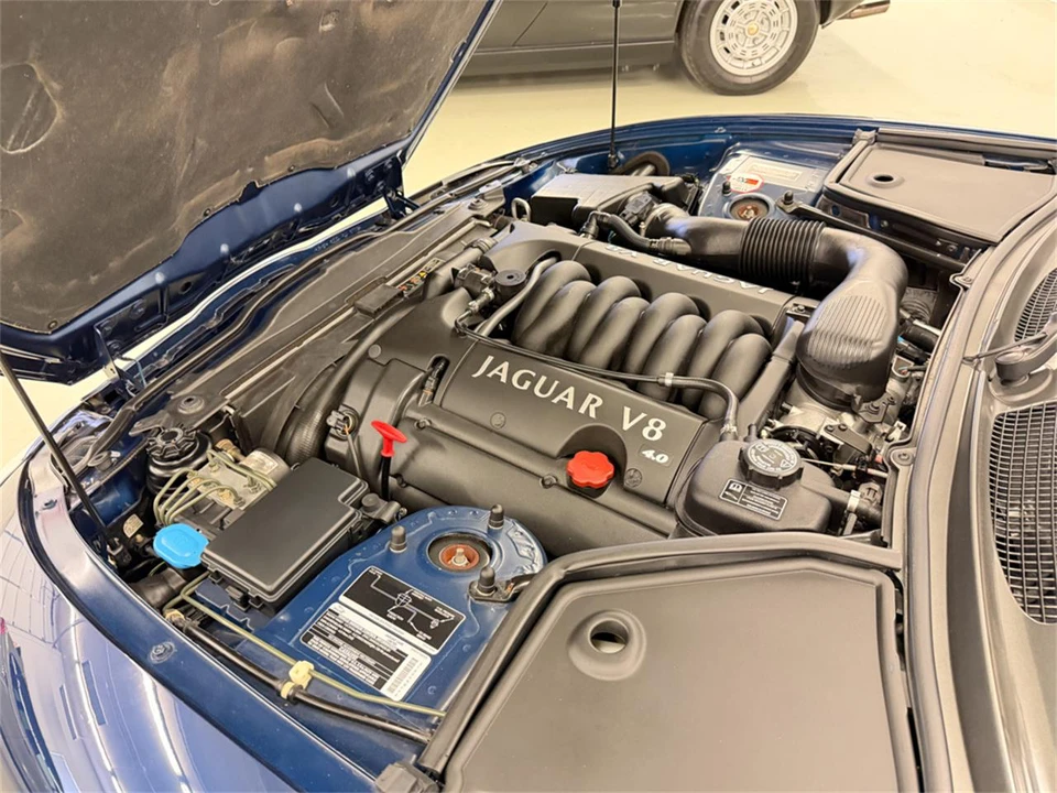 2000 Jaguar X100 XK8 - Image 28 of 31
