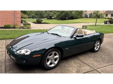 2000 Jaguar XK8