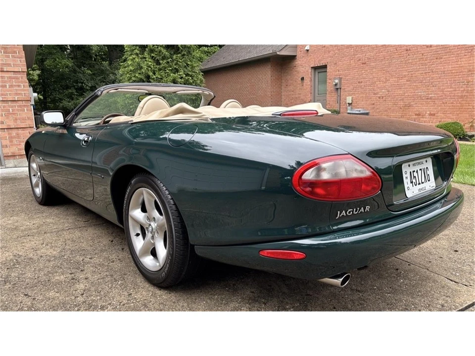 2000 Jaguar X100 XK8 - Image 2 of 31