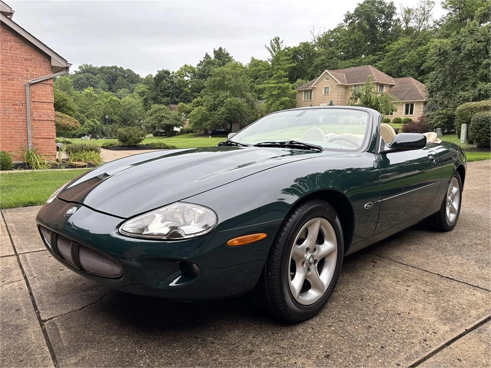 2000 Jaguar X100 XK8 - Image 7 of 31