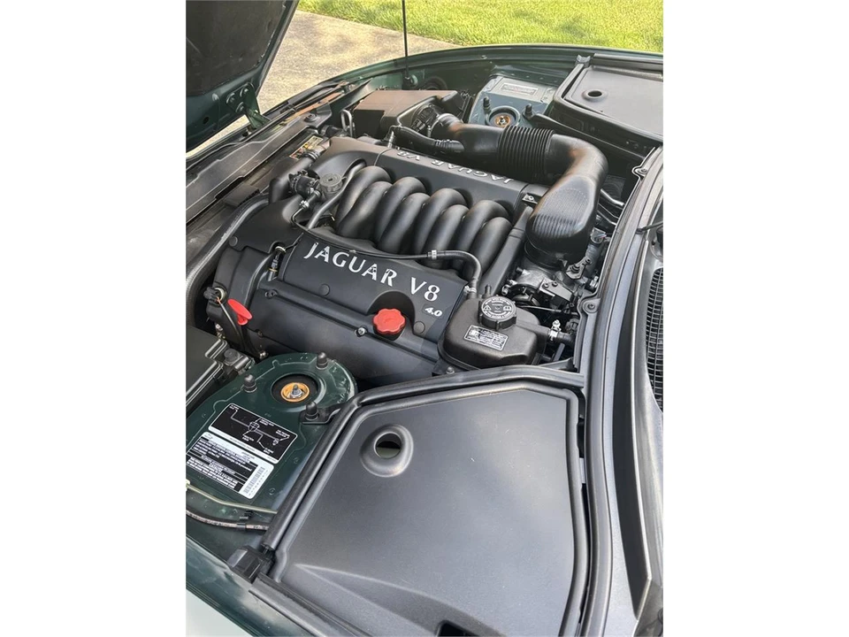 2000 Jaguar X100 XK8 - Image 5 of 31