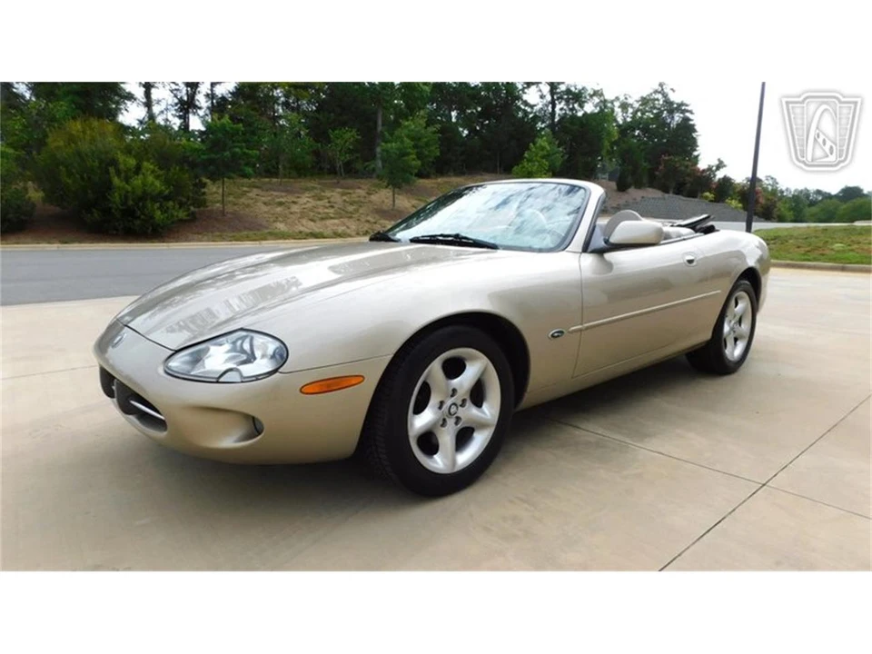 2000 Jaguar X100 XK8 - Image 6 of 31