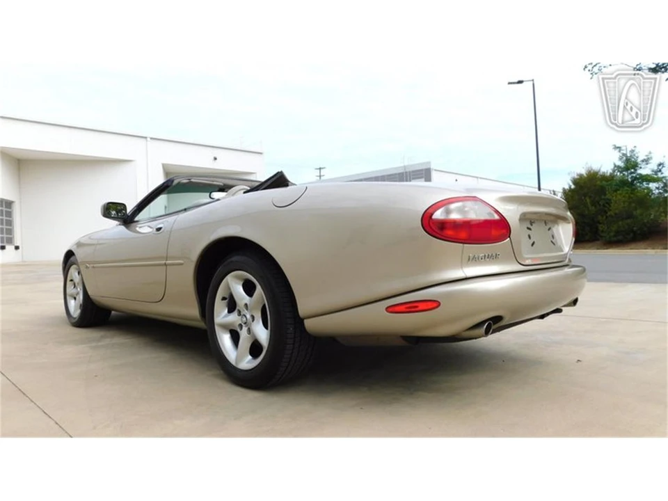 2000 Jaguar X100 XK8 - Image 17 of 31
