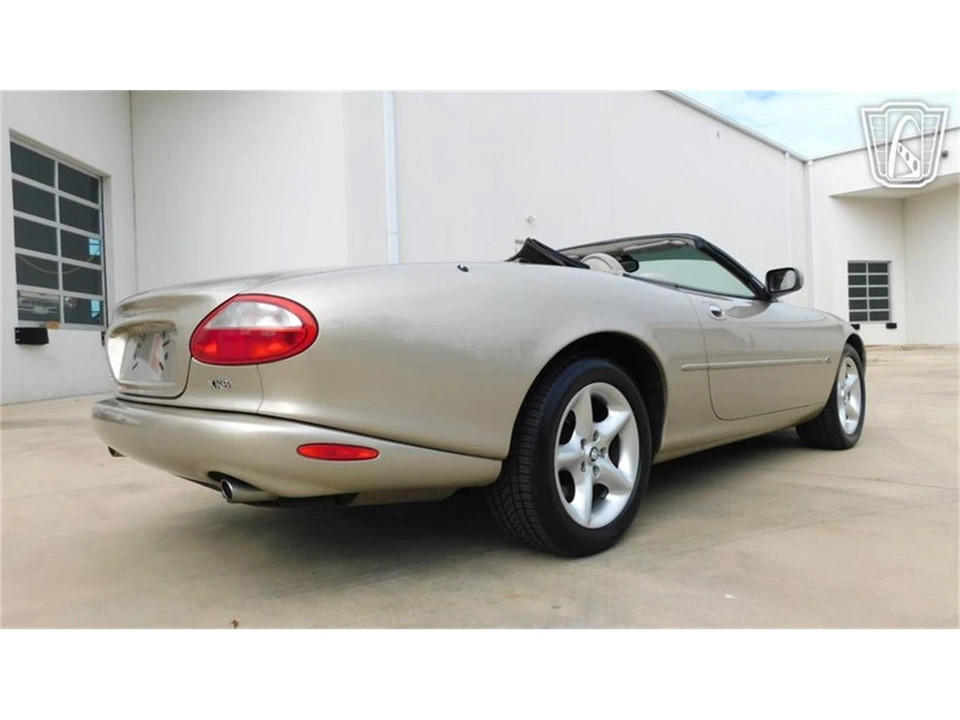 2000 Jaguar X100 XK8 - Image 23 of 31