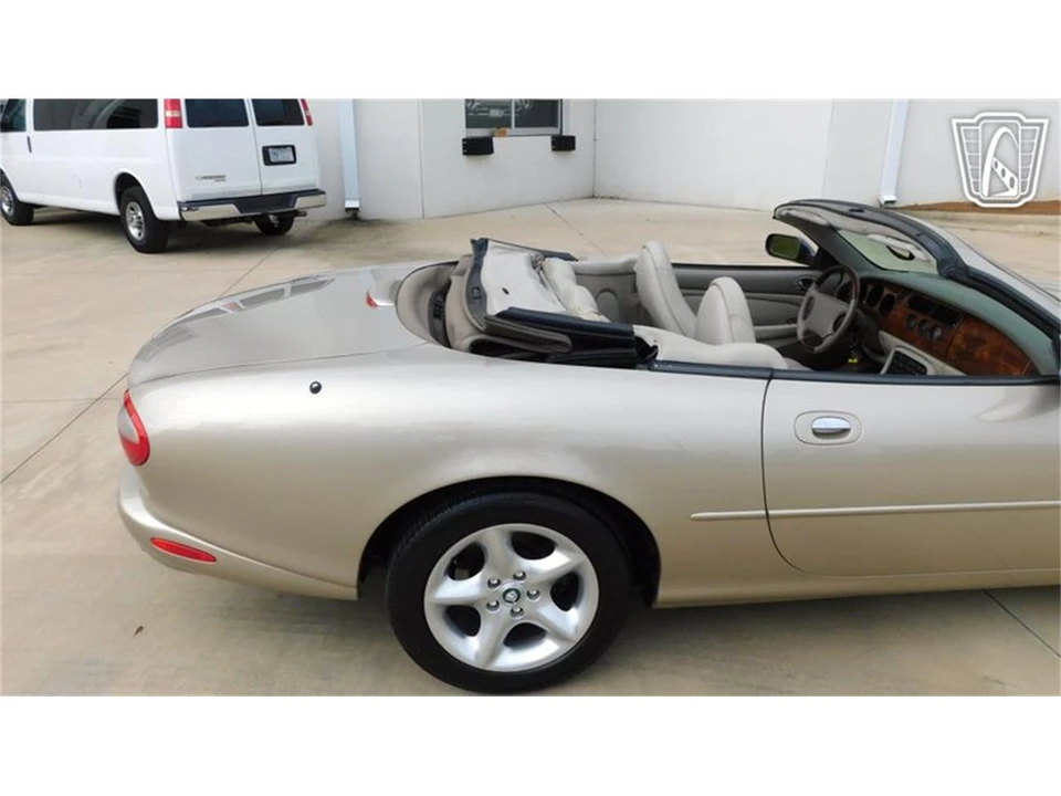 2000 Jaguar X100 XK8 - Image 28 of 31