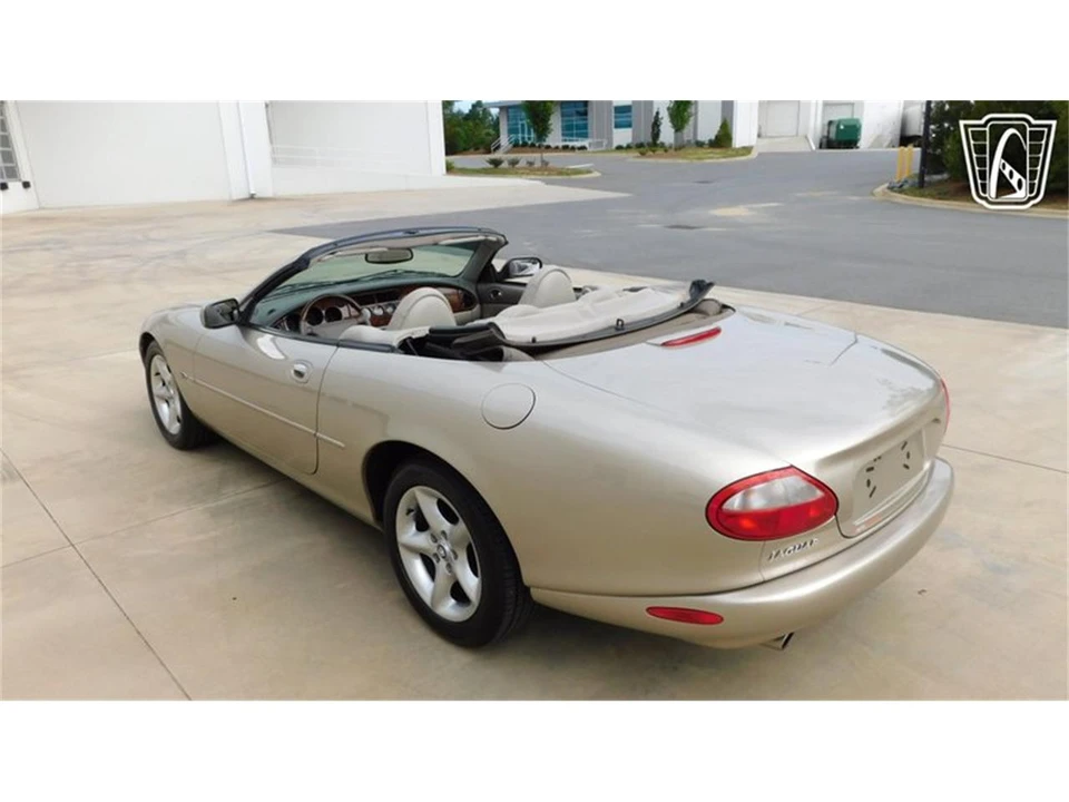 2000 Jaguar X100 XK8 - Image 19 of 31