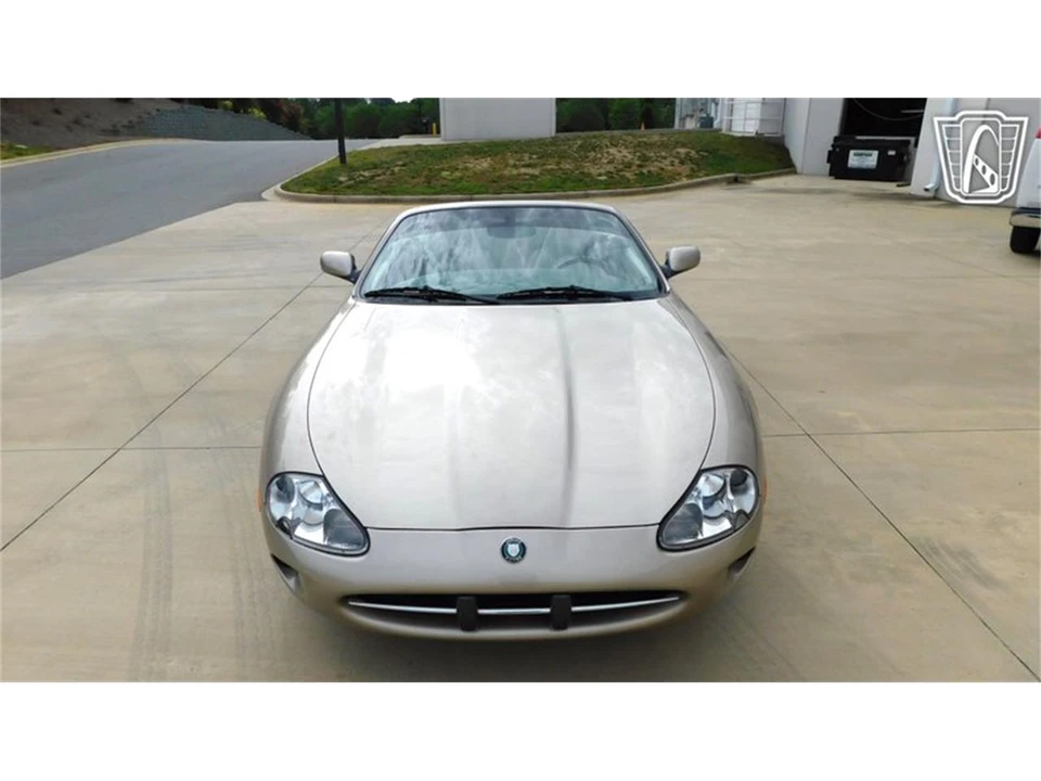 2000 Jaguar X100 XK8 - Image 4 of 31