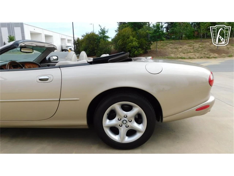 2000 Jaguar X100 XK8 - Image 15 of 31