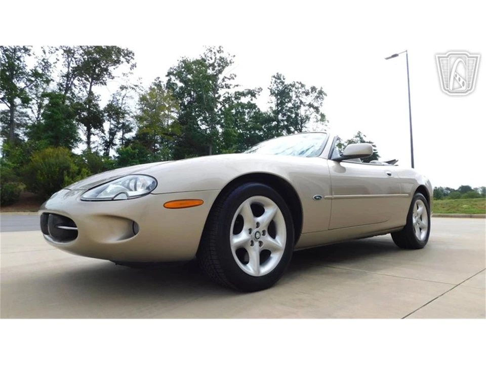 2000 Jaguar X100 XK8 - Image 5 of 31