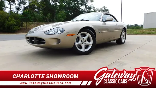 2000 Jaguar XK8