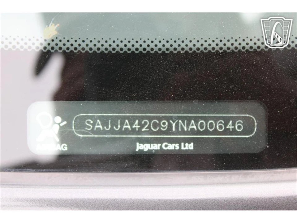2000 Jaguar X100 XK8 - Image 18 of 31