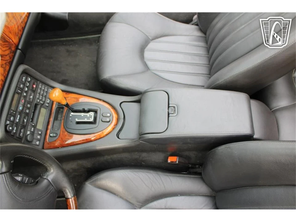 2000 Jaguar X100 XK8 - Image 15 of 31