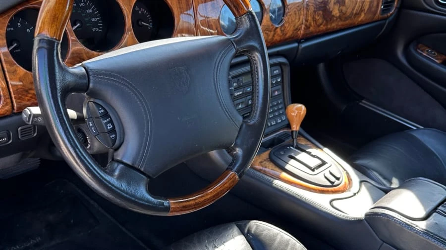 2000 Jaguar X100 XK8 - Image 15 of 18