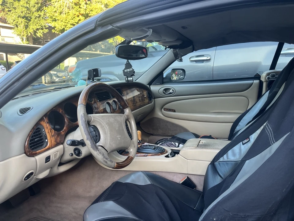 2000 Jaguar X100 XK8 - Image 3 of 5