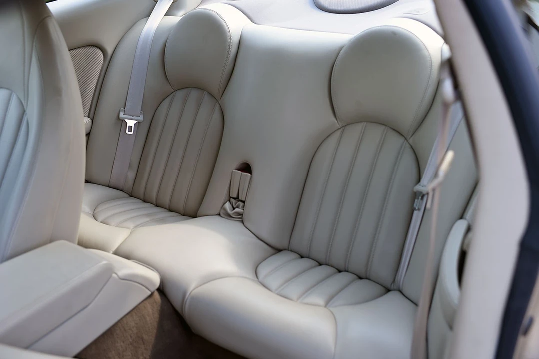2000 Jaguar X100 XK8 - Image 14 of 29