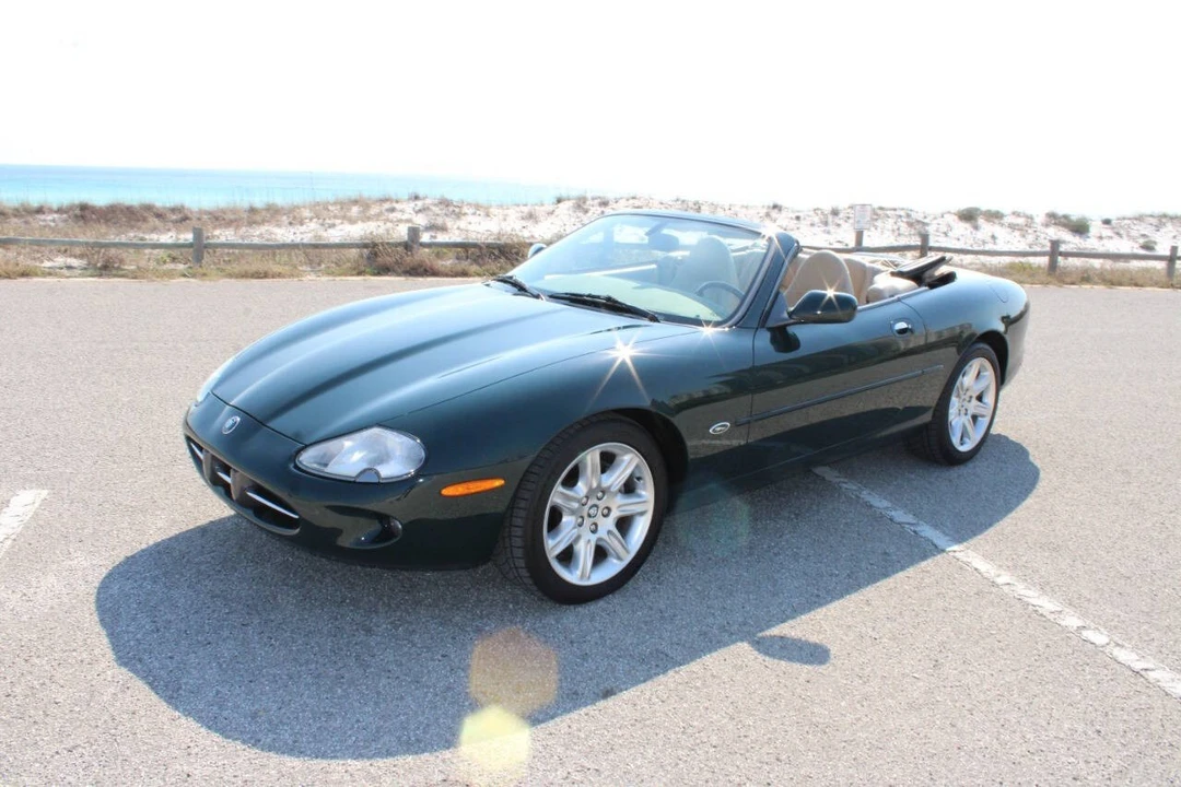 2000 Jaguar X100 XK8 - Image 3 of 31