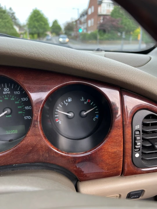 2000 Jaguar X100 XKR - Image 25 of 30