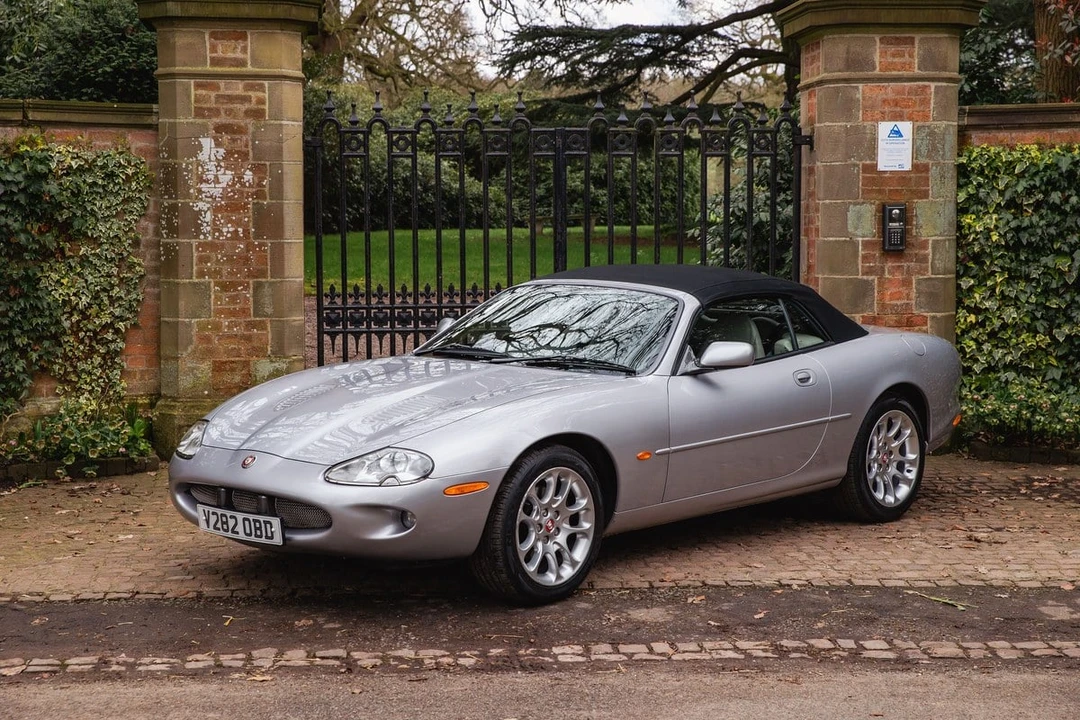 2000 Jaguar X100 XKR - Image 18 of 30
