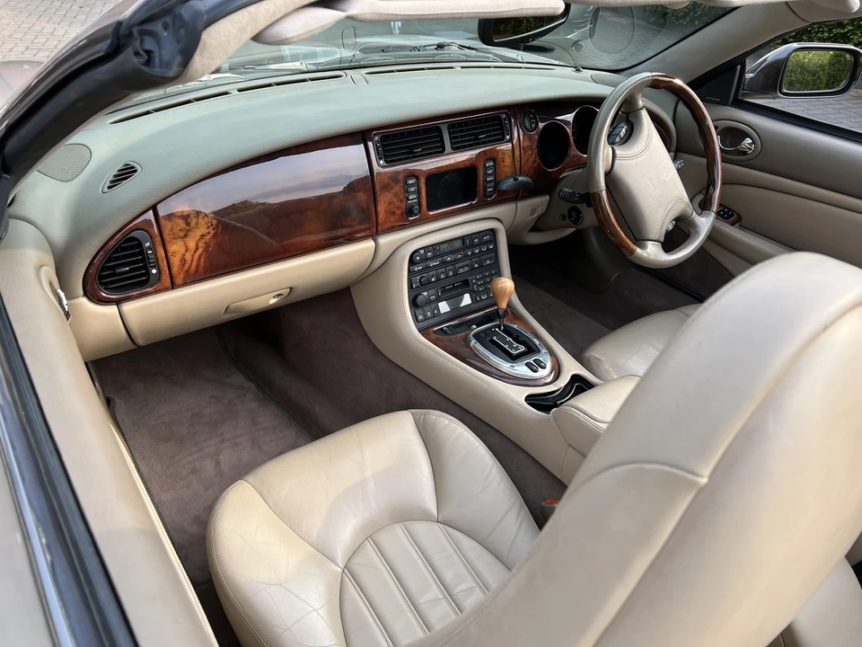 2000 Jaguar X100 XKR - Image 15 of 30