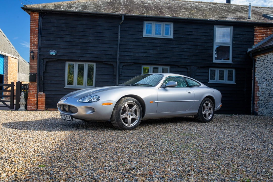 2000 Jaguar X100 XKR - Image 4 of 30