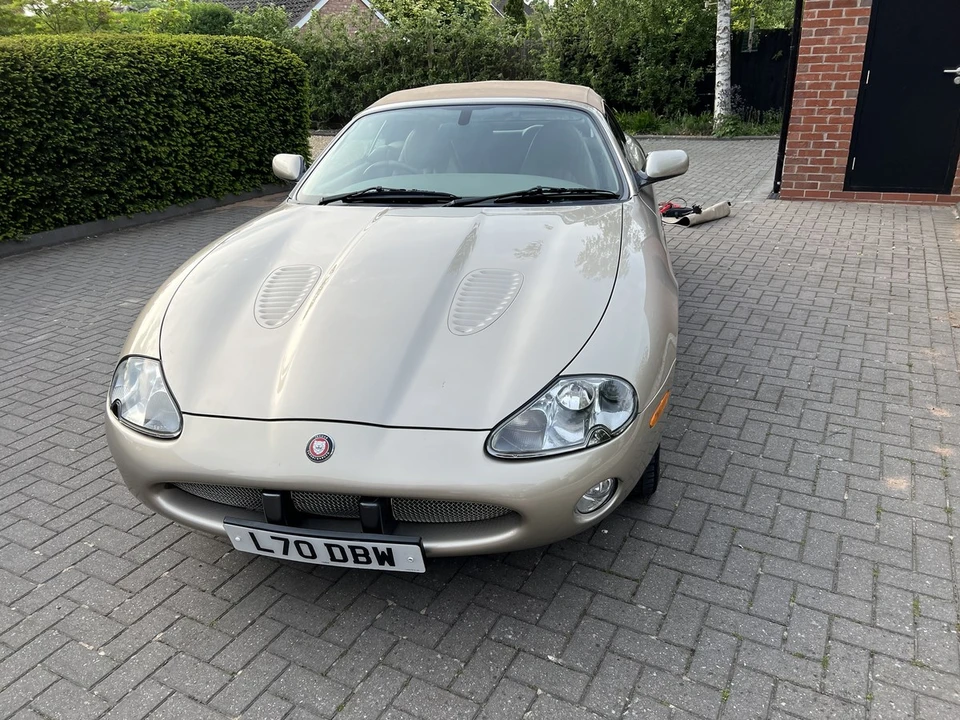 2000 Jaguar X100 XKR - Image 8 of 30