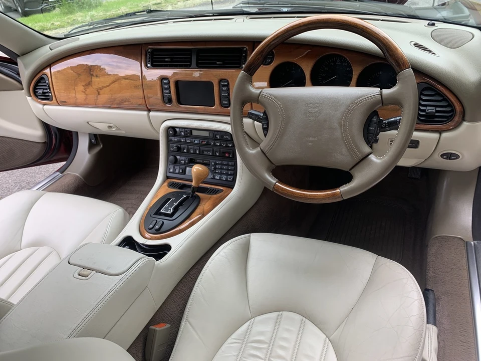 2000 Jaguar X100 XKR - Image 27 of 30