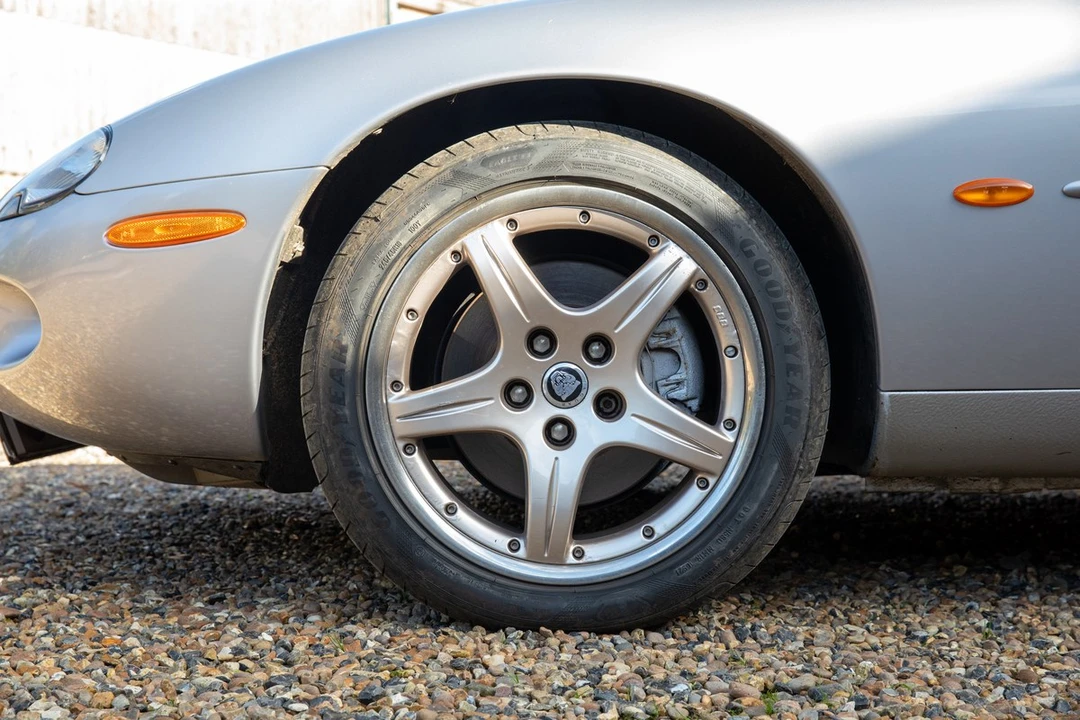 2000 Jaguar X100 XKR - Image 15 of 30