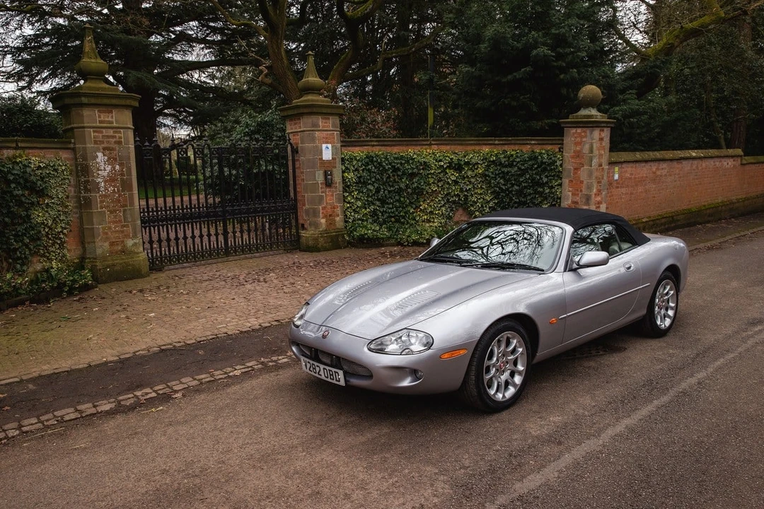 2000 Jaguar X100 XKR - Image 23 of 30