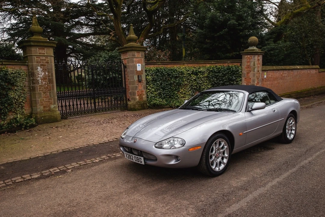 2000 Jaguar X100 XKR - Image 22 of 30