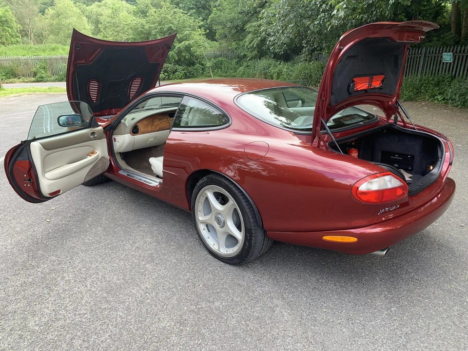 2000 Jaguar X100 XKR - Image 14 of 30