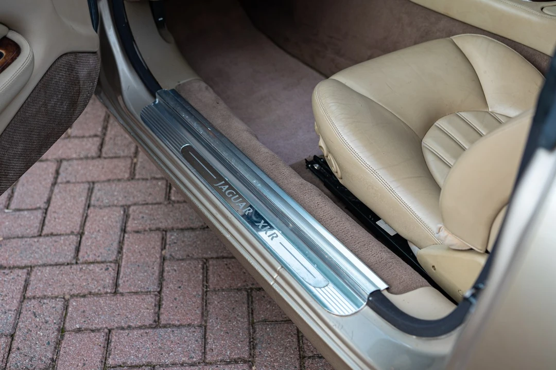 2000 Jaguar X100 XKR - Image 20 of 30