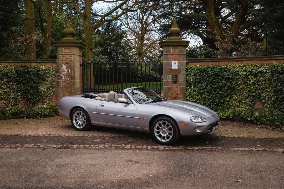 2000 Jaguar X100 XKR - Image 3 of 30