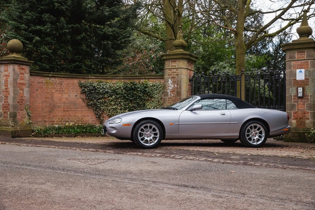 2000 Jaguar X100 XKR - Image 16 of 30