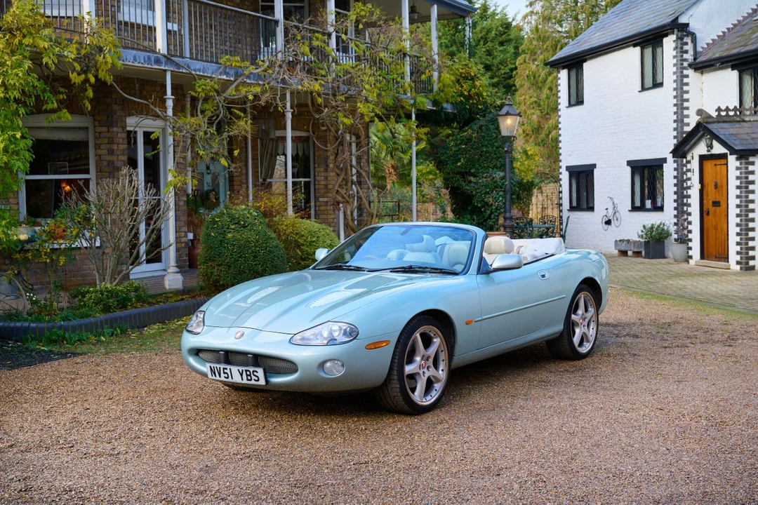 2000 Jaguar X100 XKR - Image 11 of 30