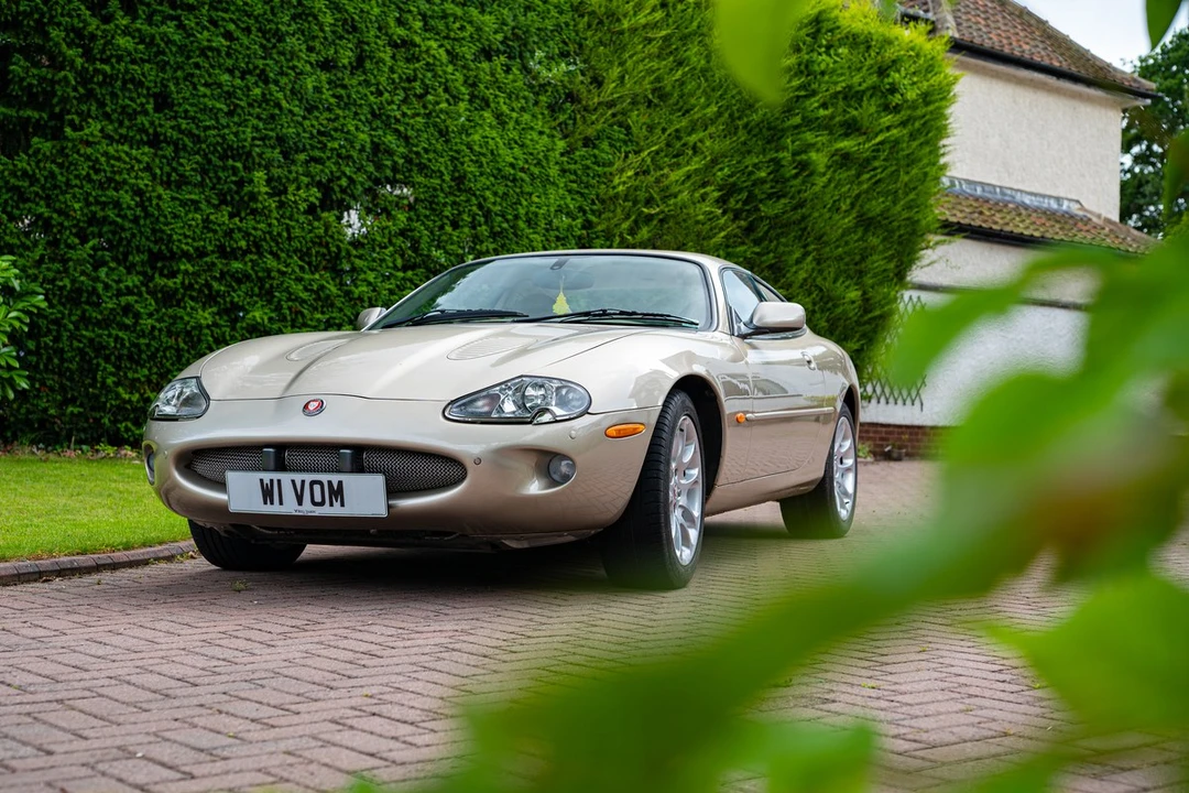 2000 Jaguar X100 XKR - Image 3 of 30