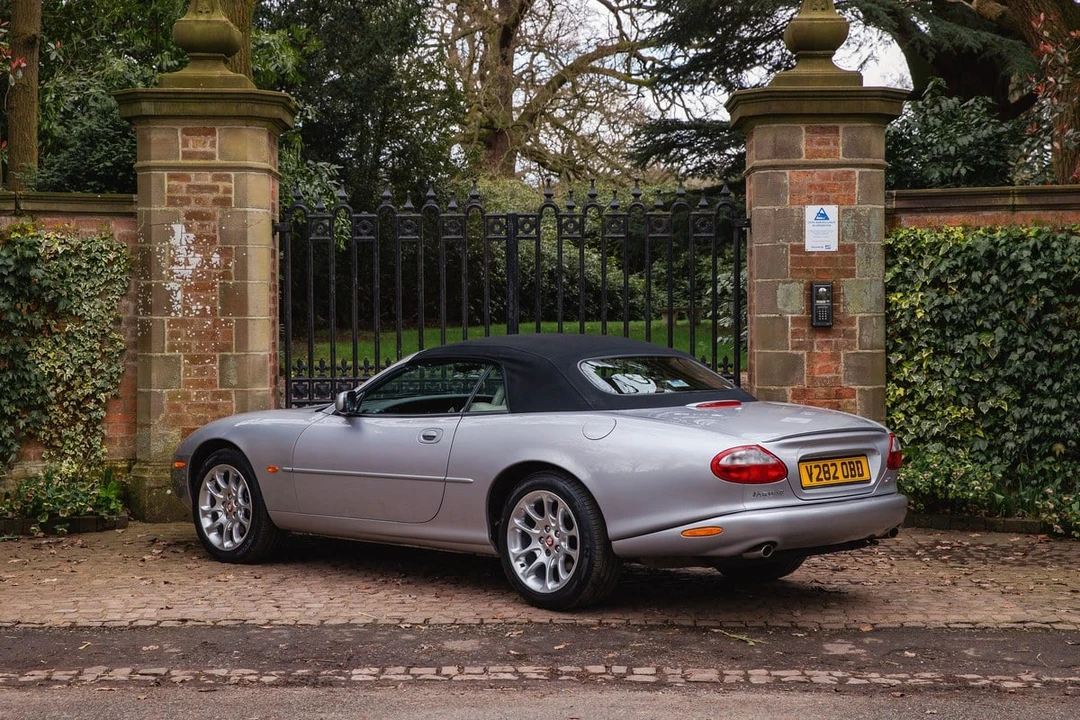 2000 Jaguar X100 XKR - Image 19 of 30