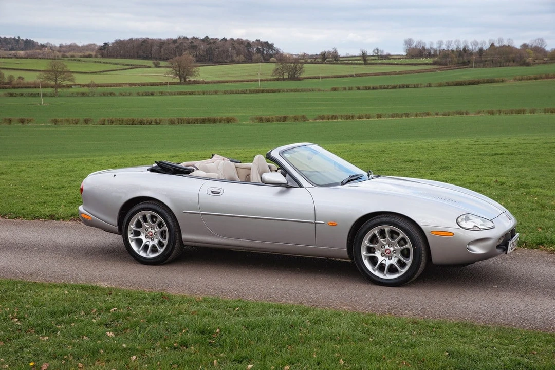 2000 Jaguar X100 XKR - Image 26 of 30